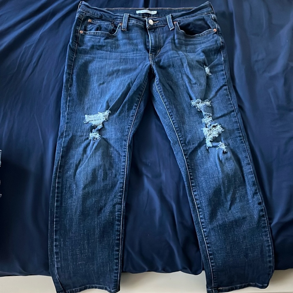 Levi’s boyfriend jeans